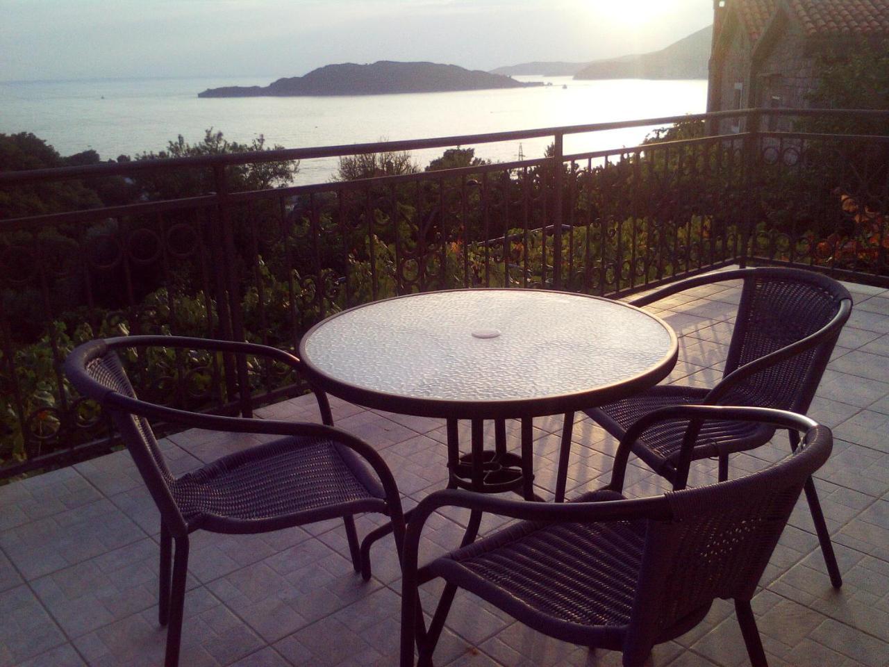 Apartments Mitrovic Podlicak Sveti Stefan Luaran gambar